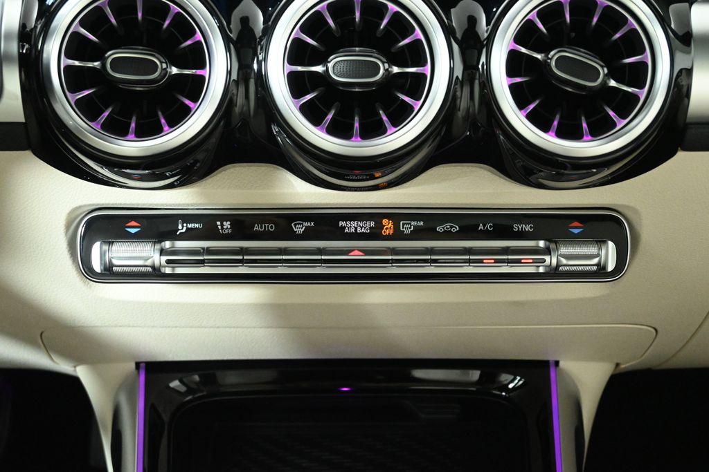 Thumbnail: 2026 Mercedes-Benz GLB - 19