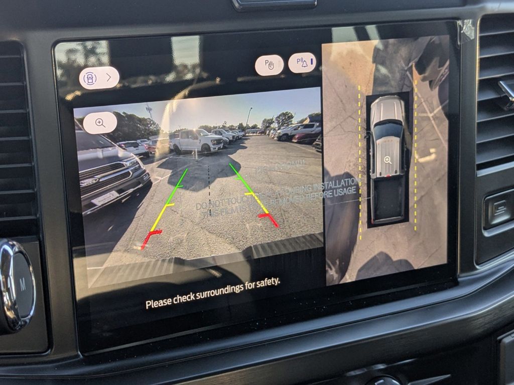 2026 Ford F-350 Super Duty LARIAT