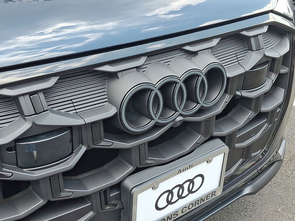 Thumbnail: 2025 Audi SQ7 - 4