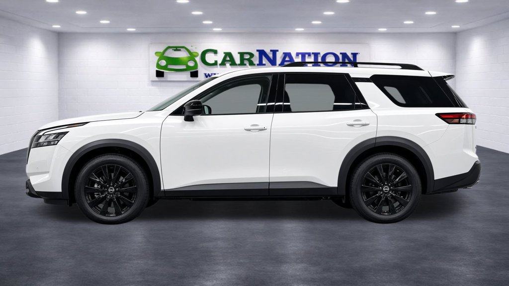 2022 Nissan Pathfinder SV - Image 3