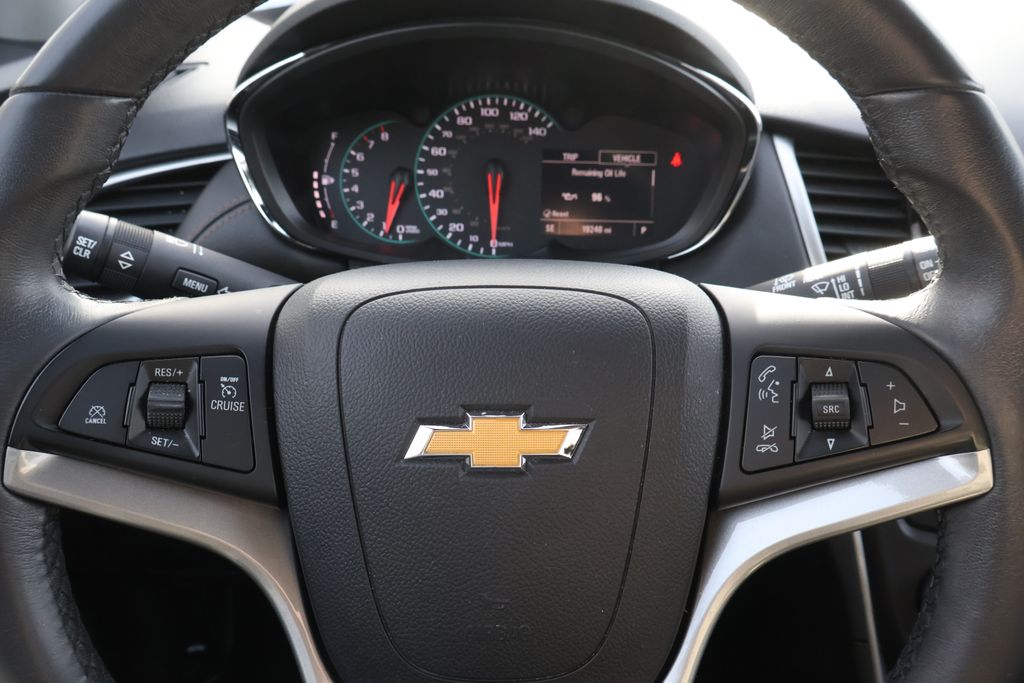 Thumbnail: 2022 Chevrolet Trax - 27