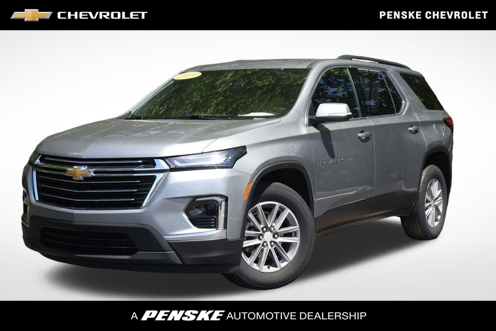 Thumbnail: 2023 Chevrolet Traverse - 1