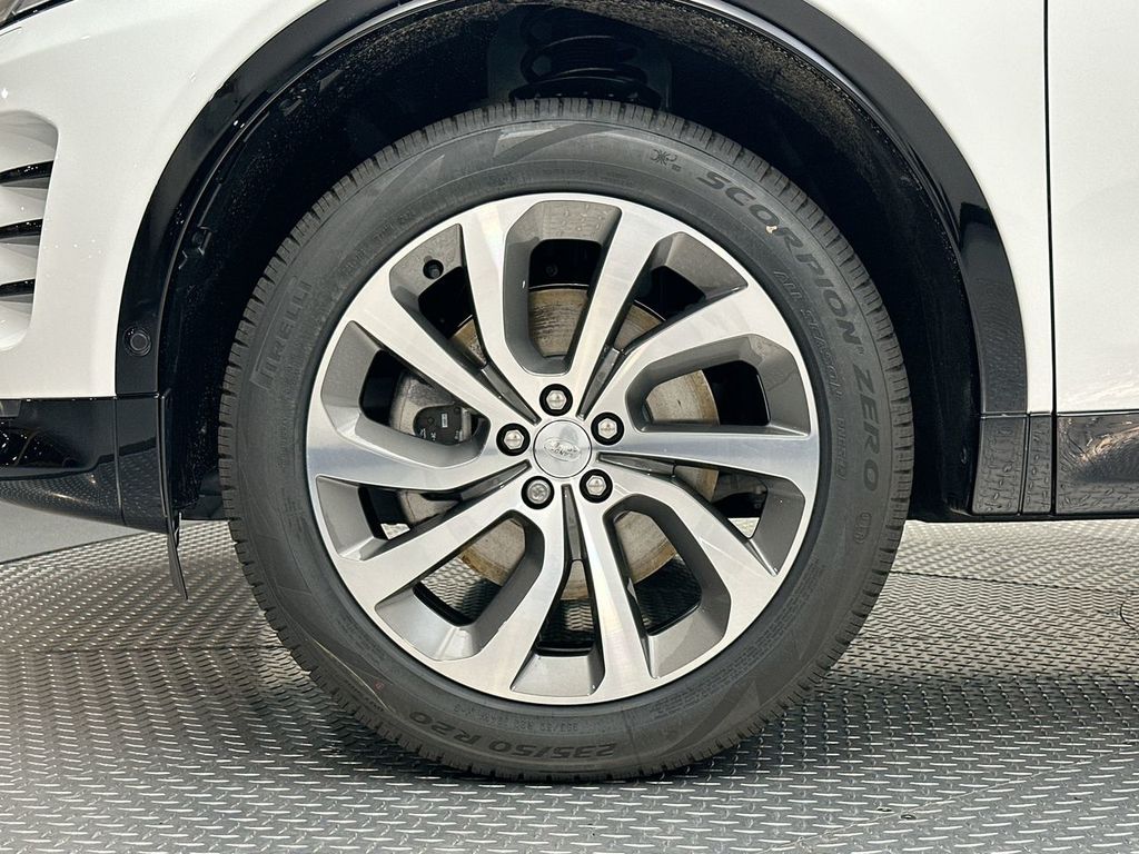 Thumbnail: 2025 Land Rover Discovery Sport - 2