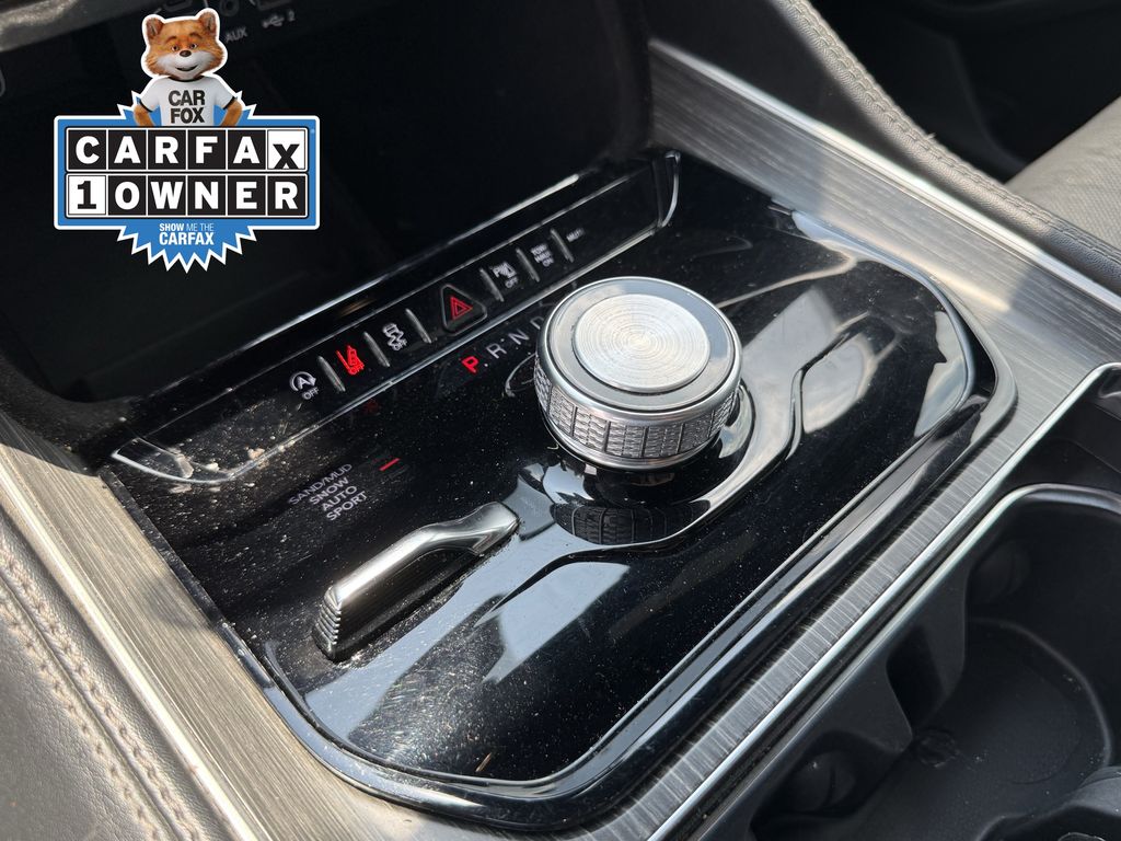 2024 Jeep Wagoneer Series II White at River Oaks CDJR