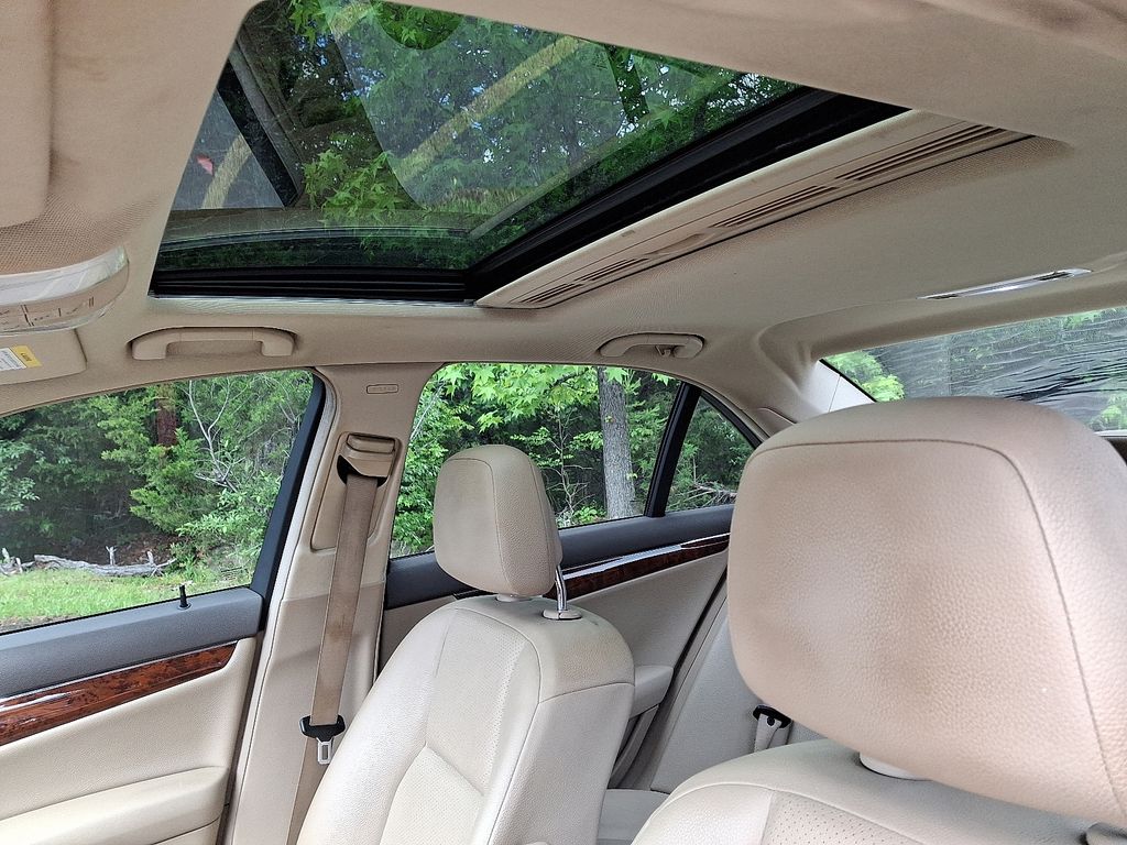 2011 Mercedes-Benz C-Class C 300 14