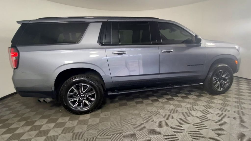 2021 Chevrolet Suburban Z71 9