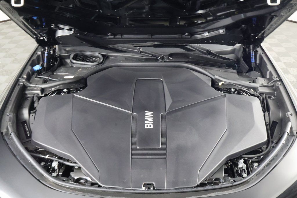 Thumbnail: 2026 BMW i7 - 9