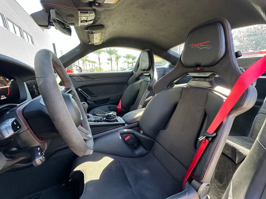 Thumbnail: 2026 Porsche 911 - 5