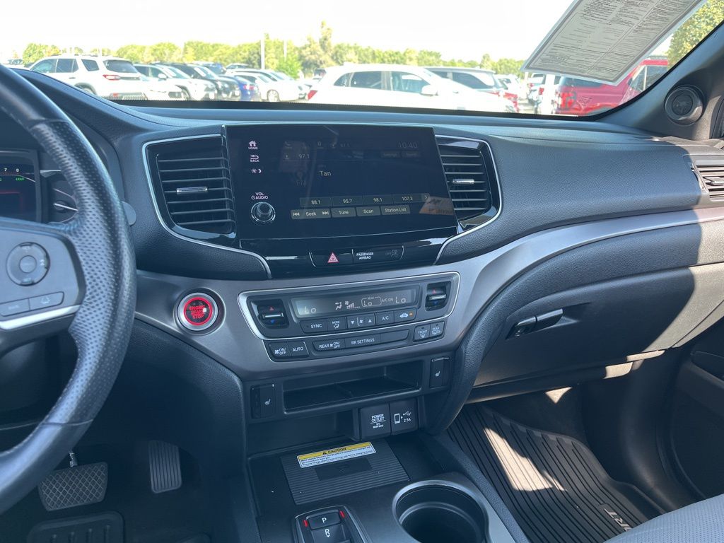 Thumbnail: 2022 Honda Passport - 16