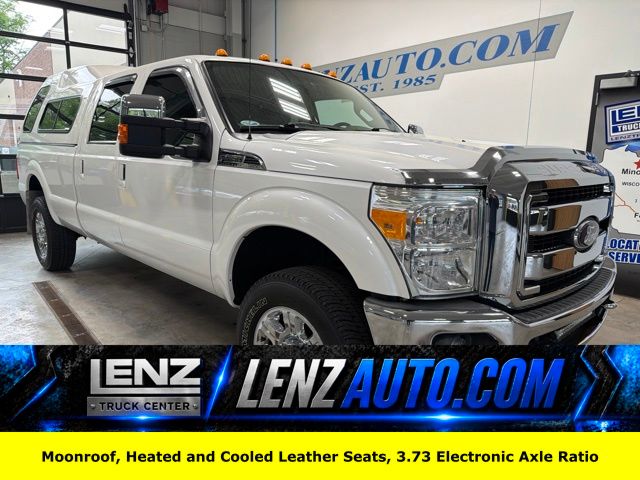 White Platinum Metallic Tri-Coat 2015 Ford F-250 Super Duty Lariat Crew Cab 4WD Pickup Truck Four-Wheel Drive 6-Speed Automatic