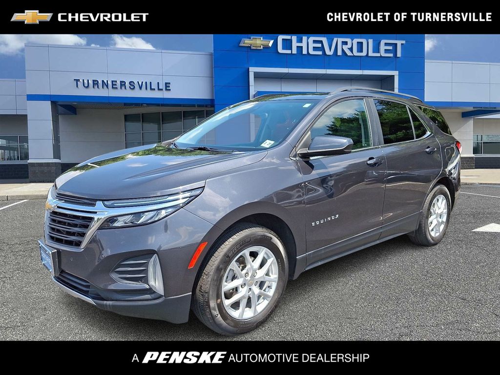 Thumbnail: 2022 Chevrolet Equinox - 1