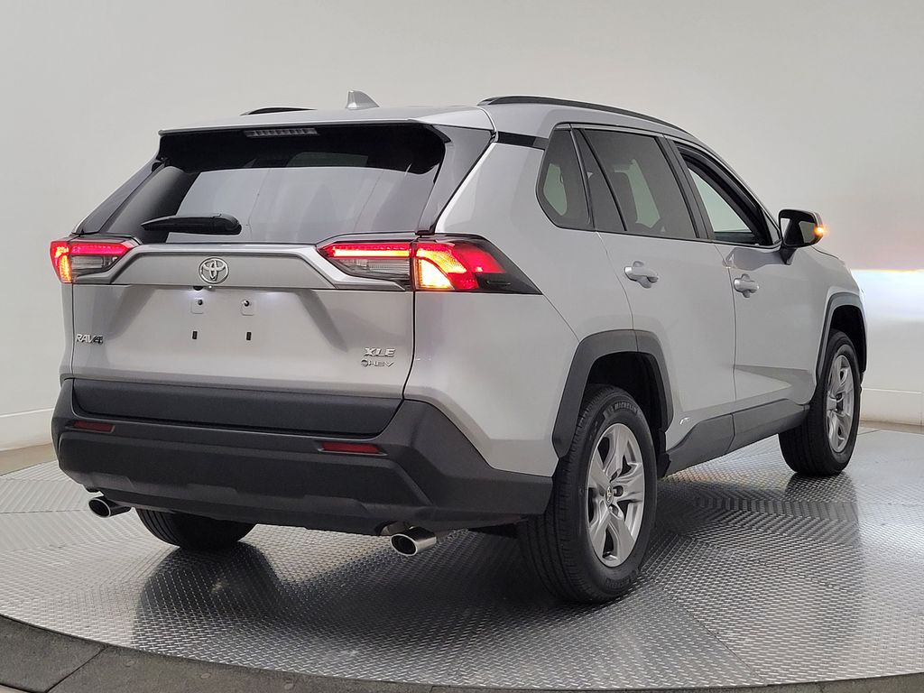 Thumbnail: 2025 Toyota RAV4 - 6