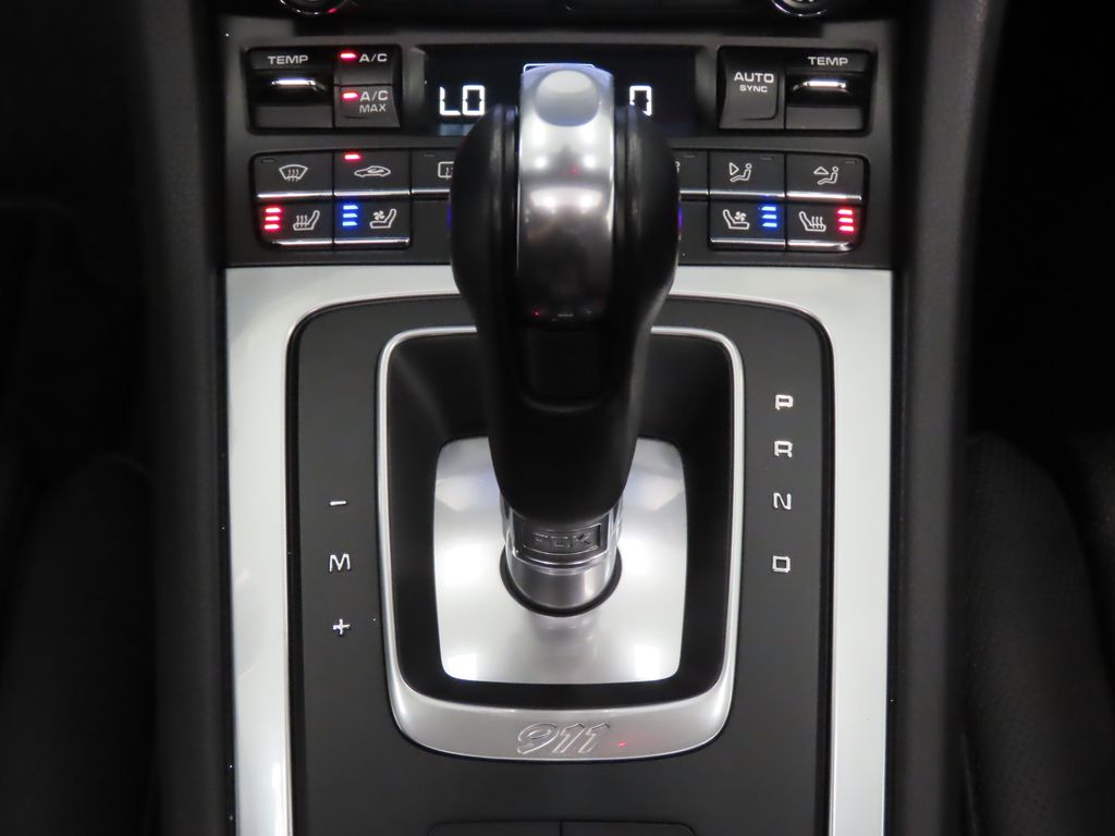 Thumbnail: 2017 Porsche 911 - 27