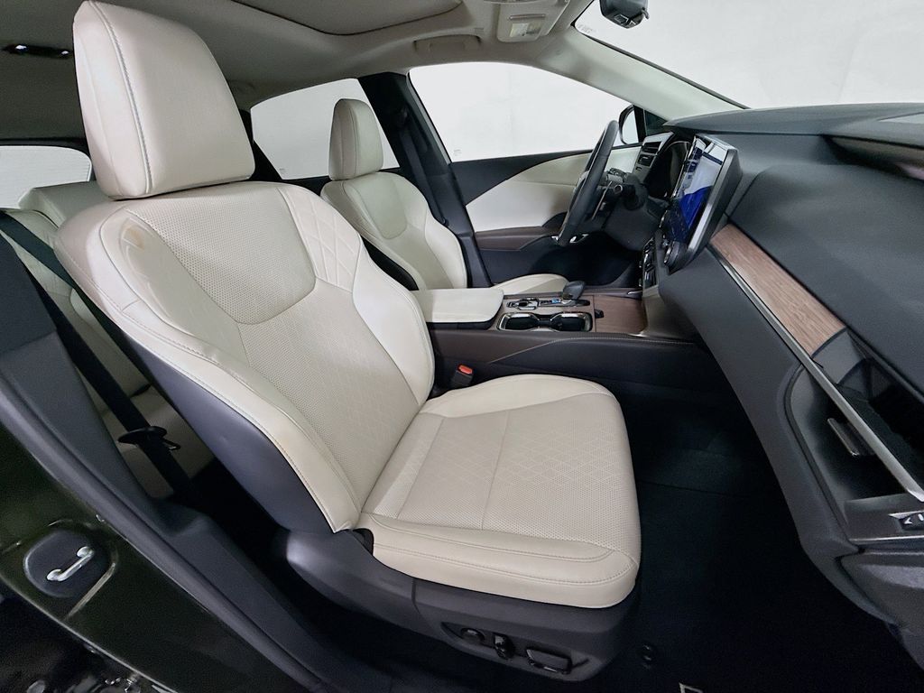 Thumbnail: 2025 Lexus RX - 29