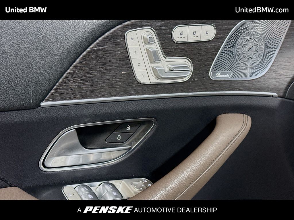 Thumbnail: 2020 Mercedes-Benz GLE - 3