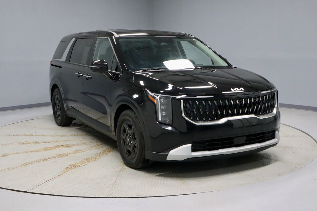 2025 Kia Carnival LXS FWD