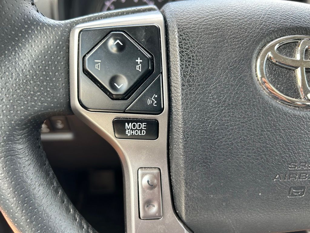 2022 Toyota 4Runner SR5 26