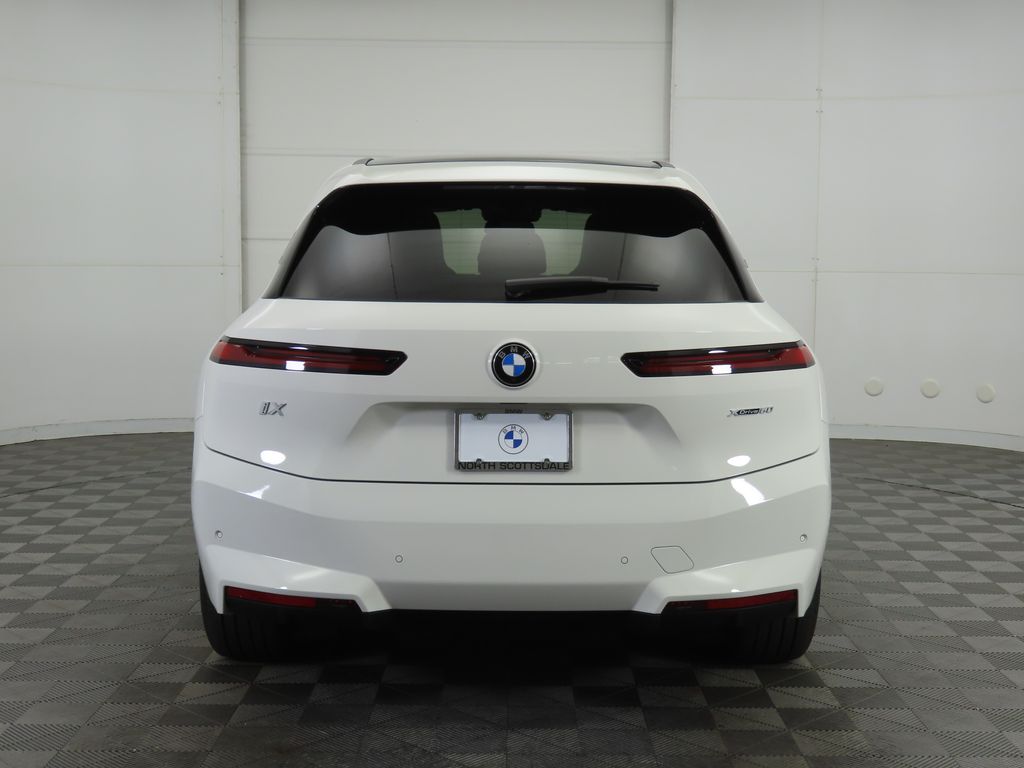 2026 BMW iX  6