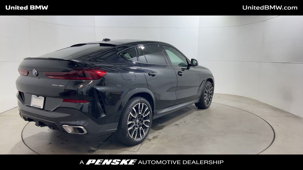 2024 BMW X6 xDrive40i 8