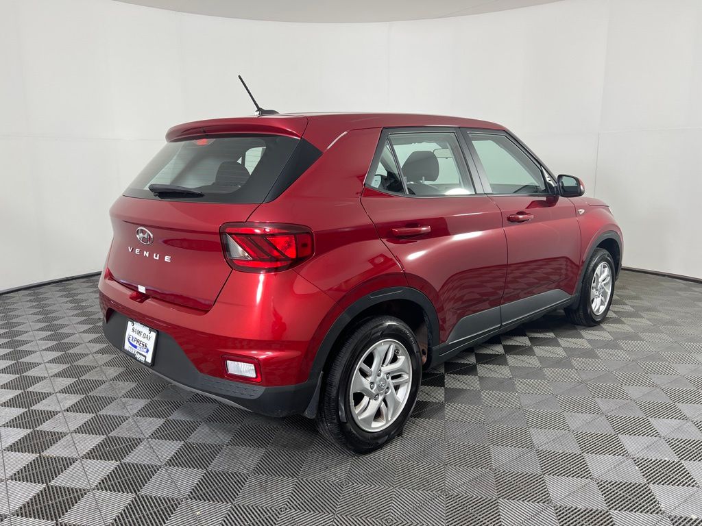 Certified Used 2025 Red Hyundai SE image 10