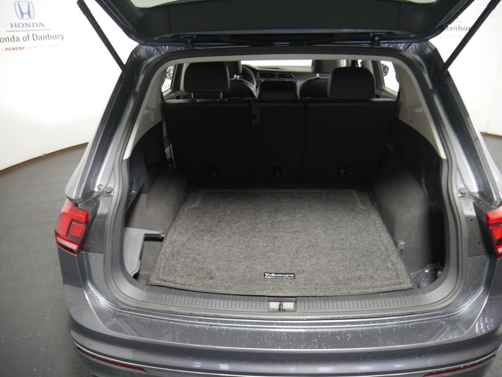 Thumbnail: 2021 Volkswagen Tiguan - 6