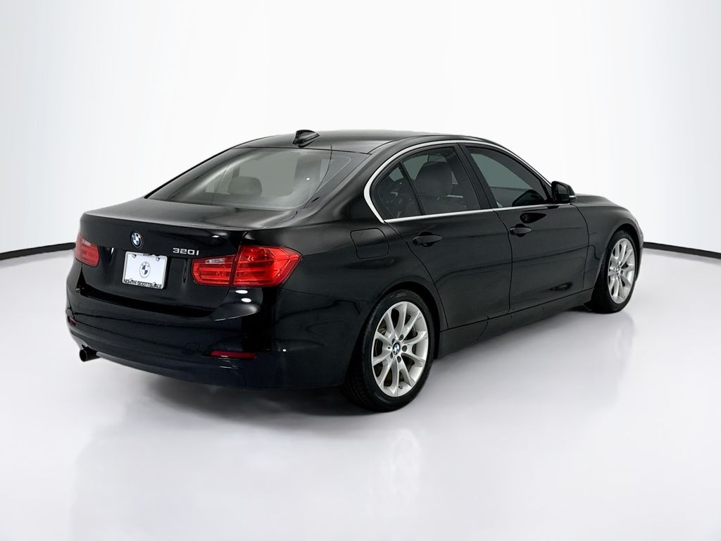Thumbnail: 2015 BMW 3 Series - 5