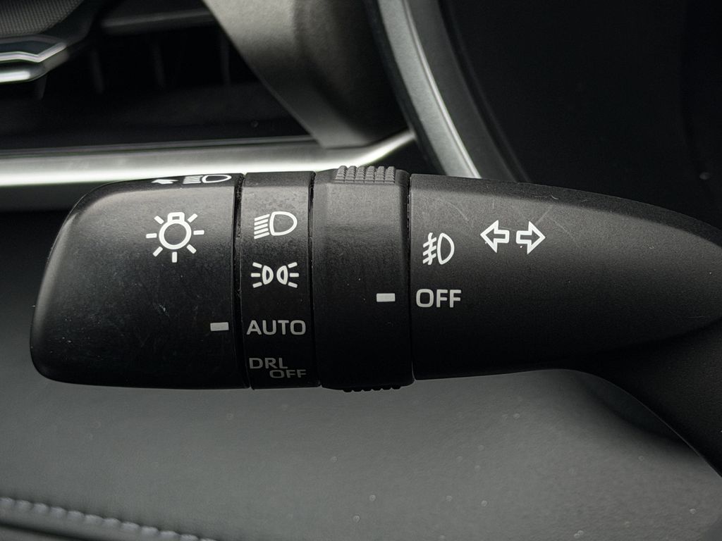 Used 2021 Toyota Highlander SUV
