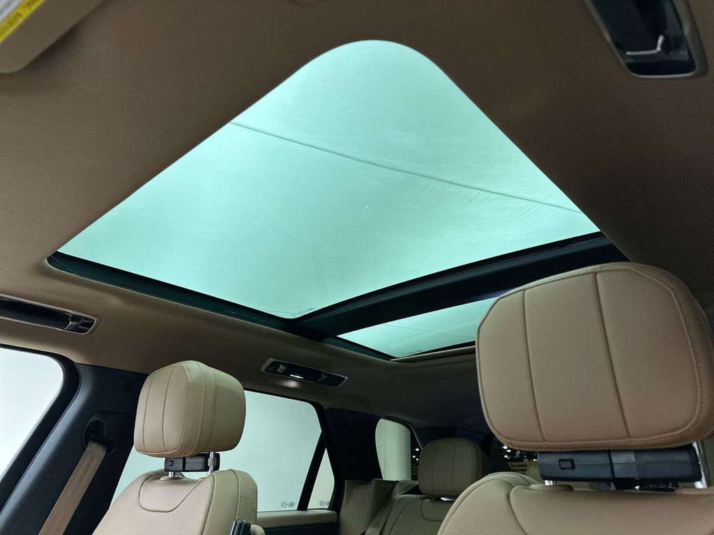 Thumbnail: 2026 Land Rover Range Rover Sport - 19