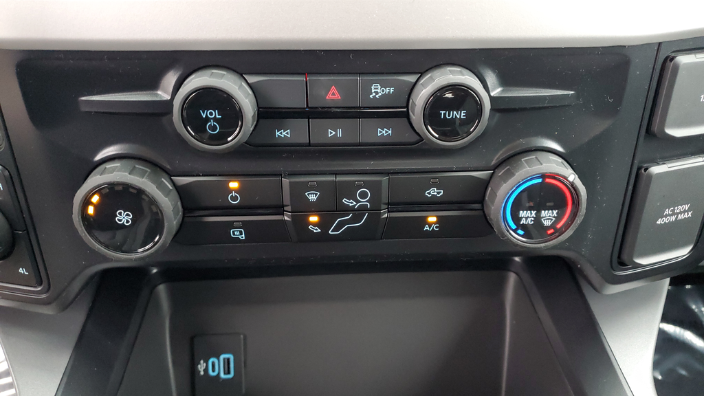 New 2026 White Ford XLT image 31