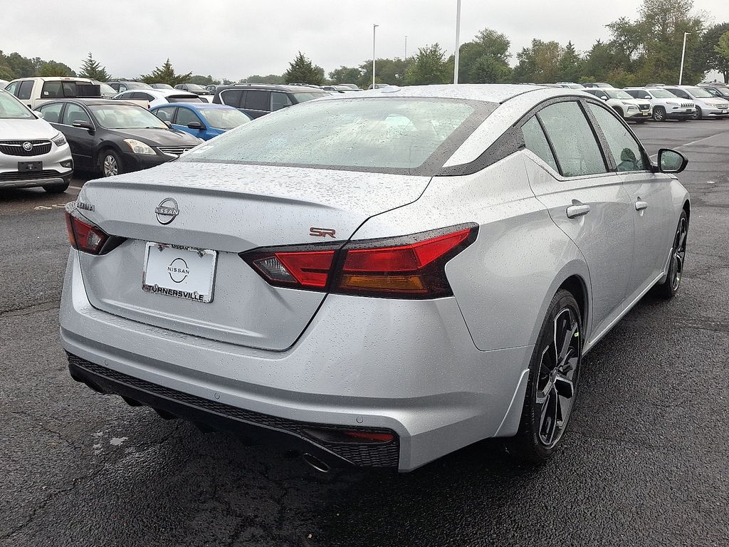 Thumbnail: 2025 Nissan Altima - 4