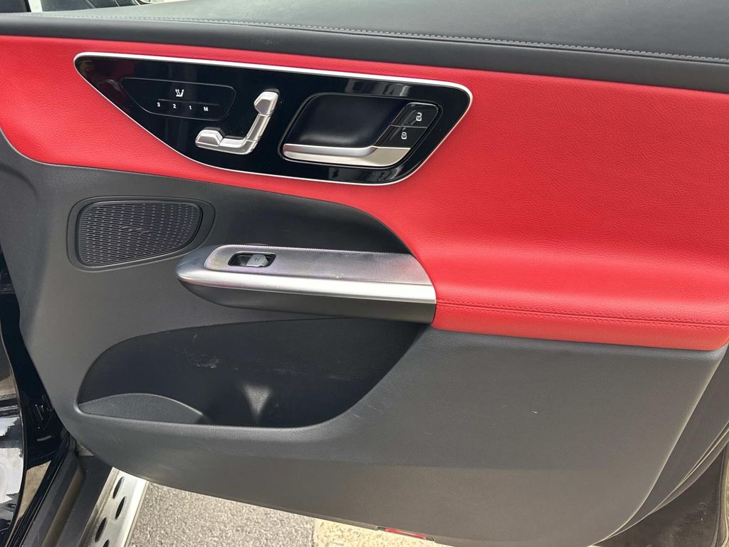 Thumbnail: 2024 Mercedes-Benz GLC - 19