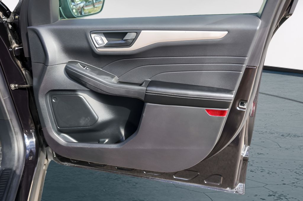 Used Car 2022 Ford Escape  Se For Sale Under $20,000 In Austin, Texas