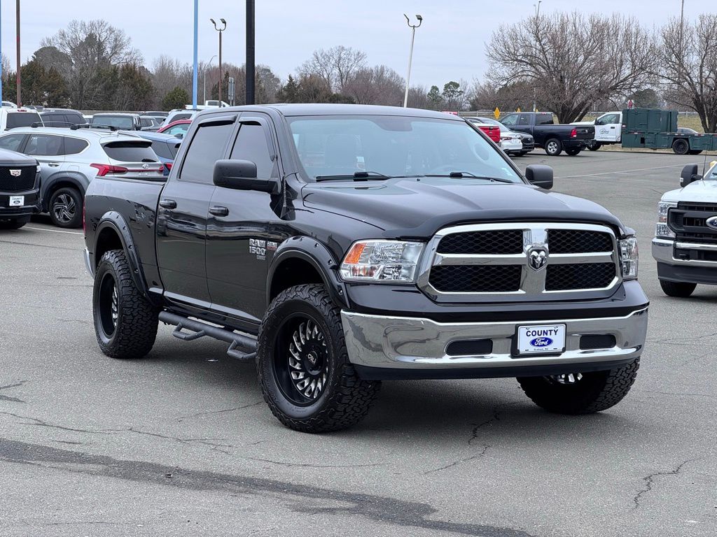 2019 RAM 1500 Classic SLT Crew Cab 4WD