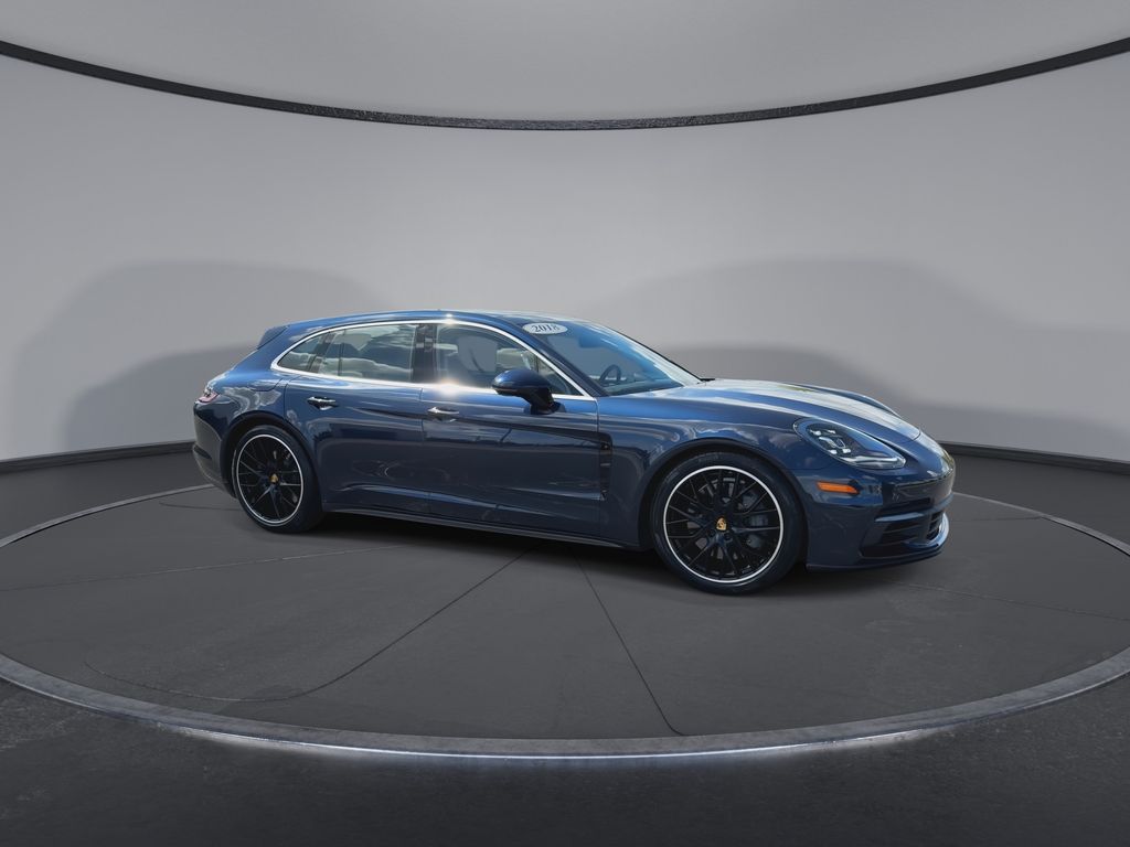 Thumbnail: 2018 Porsche Panamera - 2