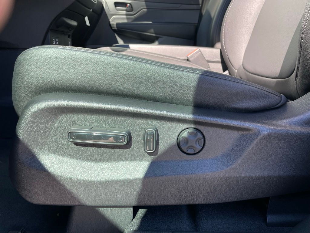 Thumbnail: 2026 Honda Odyssey - 26