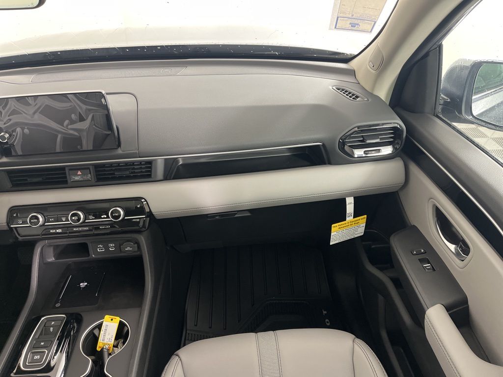 Thumbnail: 2025 Honda Pilot - 15