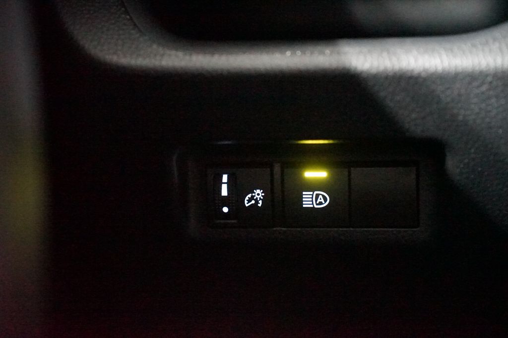 Thumbnail: 2025 Toyota RAV4 - 24