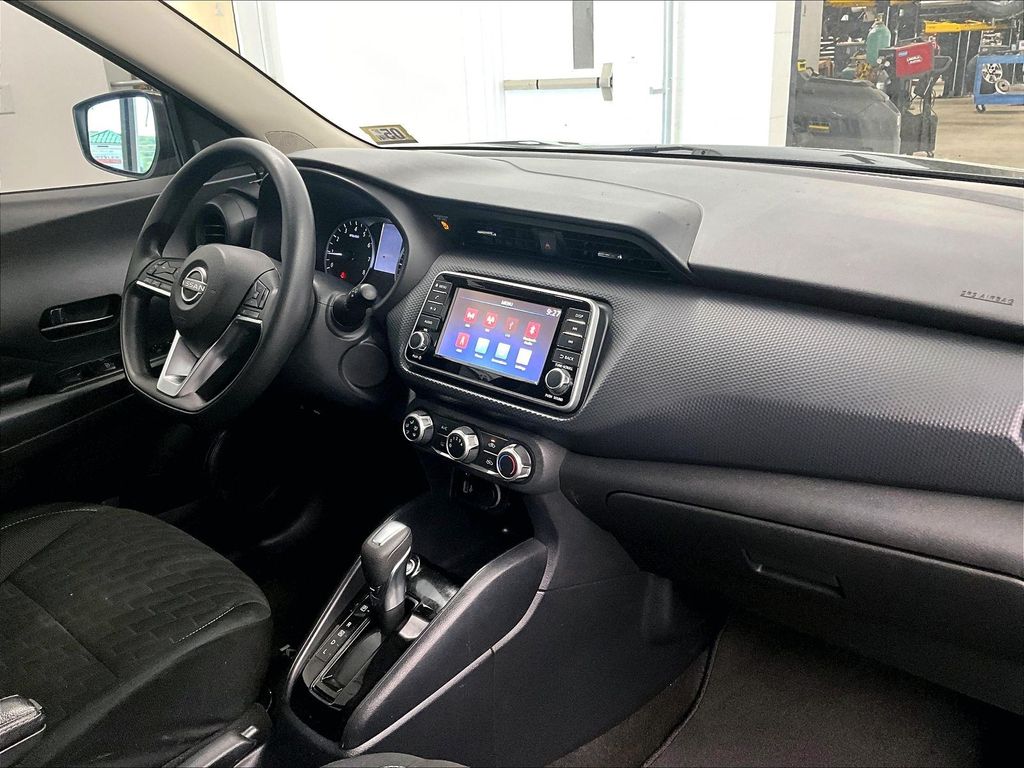 2022 Nissan Kicks — photo 14