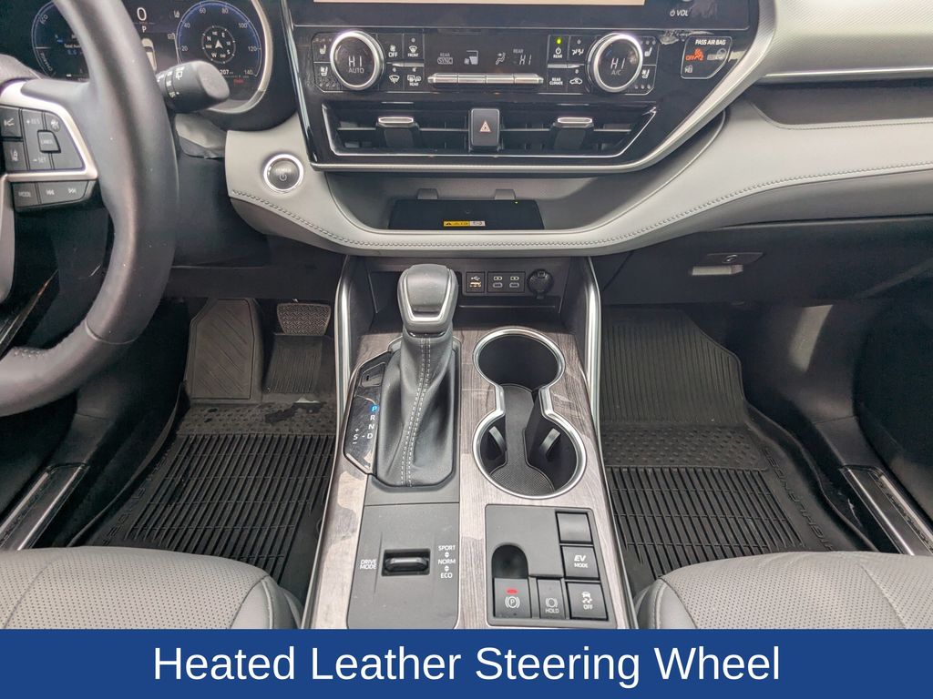 2023 Toyota Highlander Hybrid Platinum