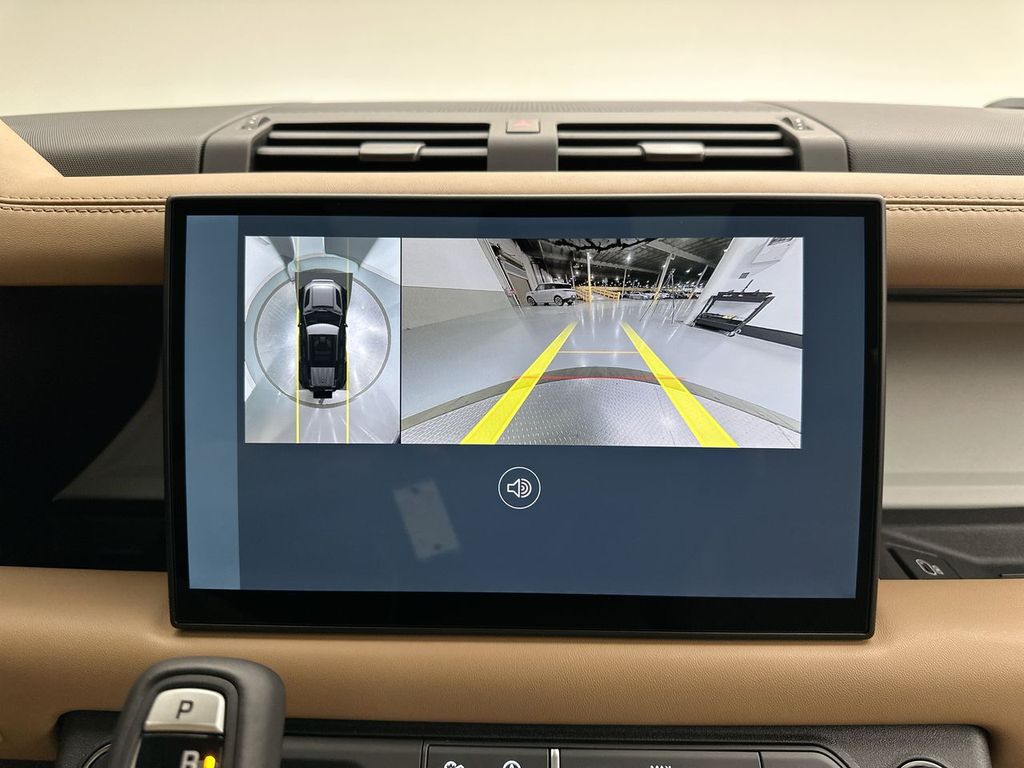 Thumbnail: 2025 Land Rover Defender - 28
