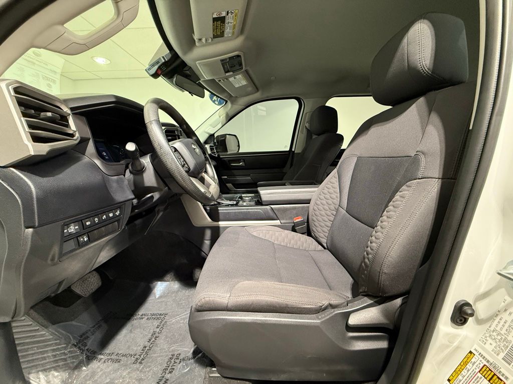 Thumbnail: 2024 Toyota Tundra - 12