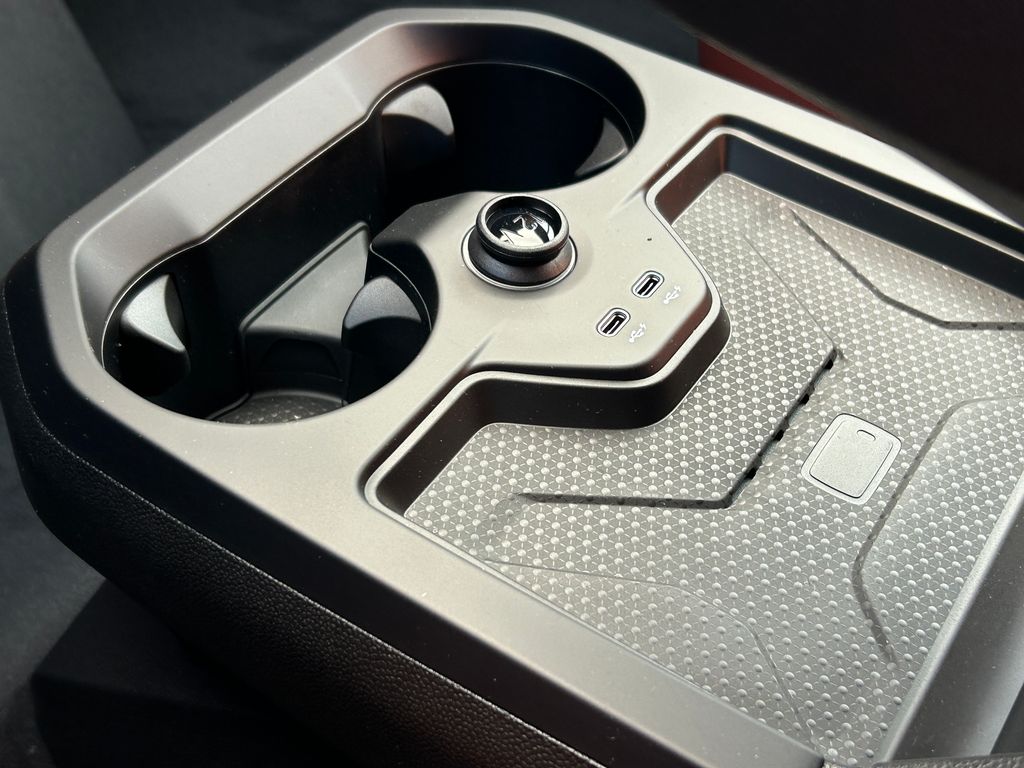 Thumbnail: 2026 BMW iX - 29