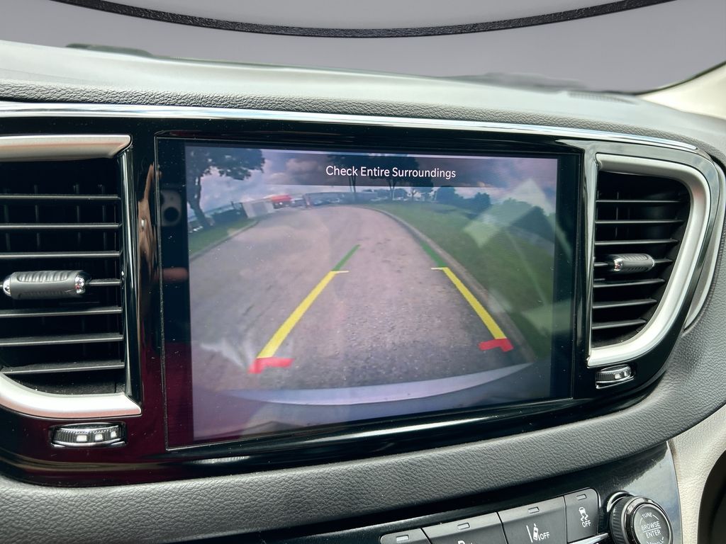 Thumbnail: 2024 Chrysler Pacifica - 24