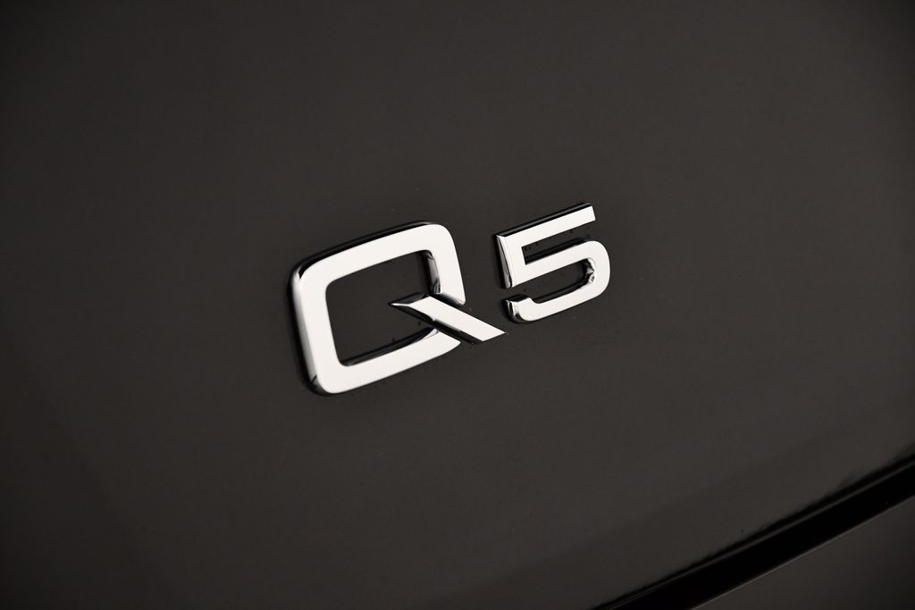 2025 Audi Q5 Premium 9