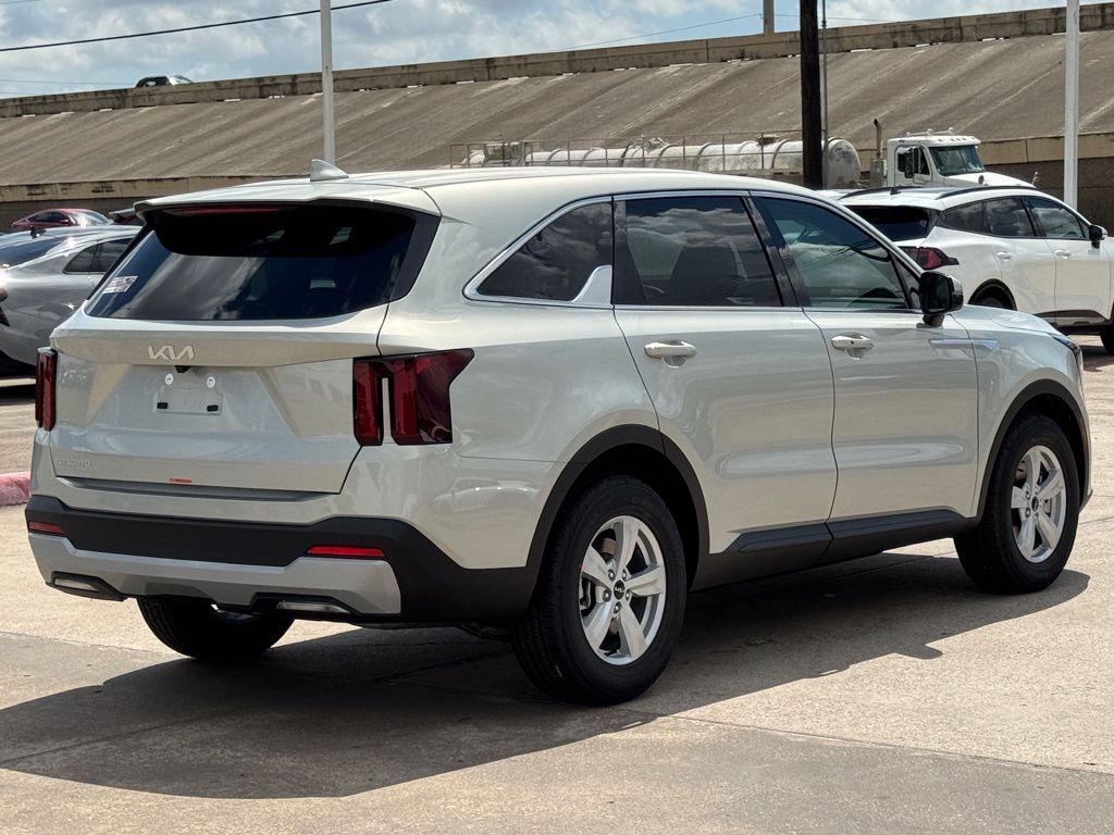2026 Kia Sorento LX Silver at Community Kia