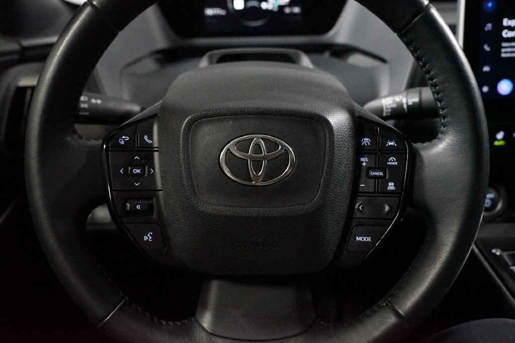Thumbnail: 2024 Toyota bZ4X - 12