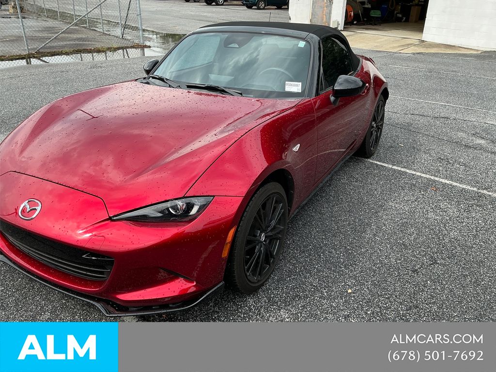 Soul Red Crystal Metallic 2025 Mazda MX-5 Miata Convertible Rear-Wheel Drive 6-Speed Manual