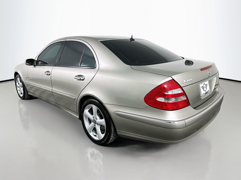 Thumbnail: 2005 Mercedes-Benz E-Class - 7