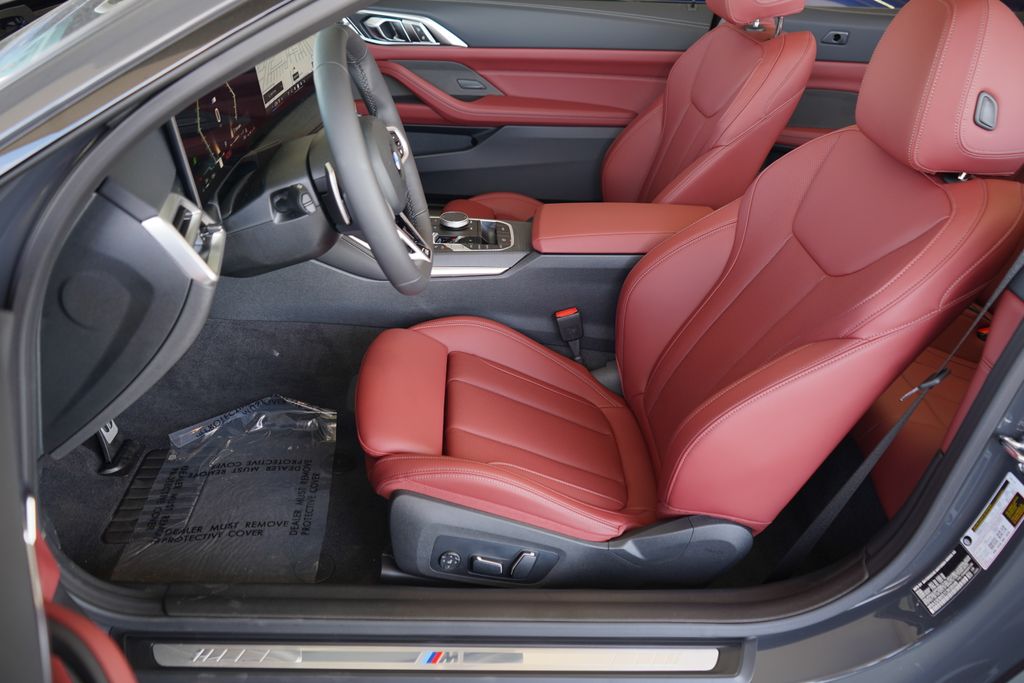 Thumbnail: 2026 BMW 4 Series - 13