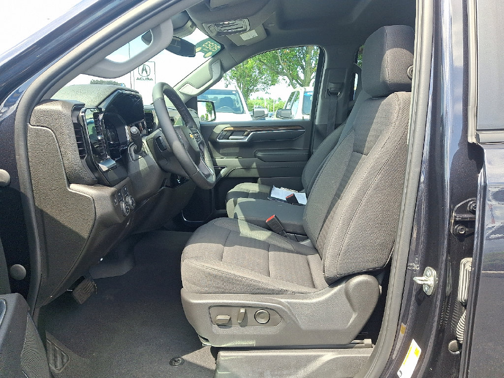 Thumbnail: 2023 Chevrolet Silverado 1500 - 14